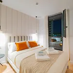 דירה Cubo's Luxury Urban Sky 12 מאלגה