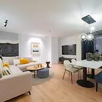 Cubo's Luxury Urban Sky 12 מאלגה