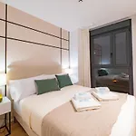 דירה Cubo's Luxury Urban Sky 12