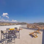 Cubo's Luxury Urban Sky 12 מאלגה
