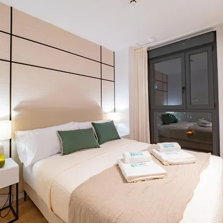 Apartament Cubo's Luxury Urban Sky 12